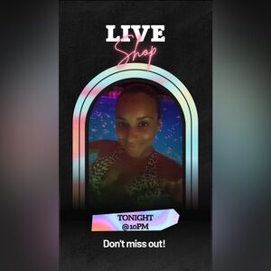 First live Show @ 10pm